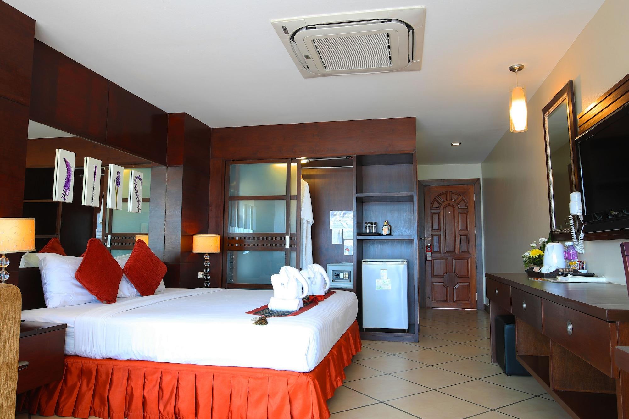 Baan Boa Resort Patong Bagian luar foto