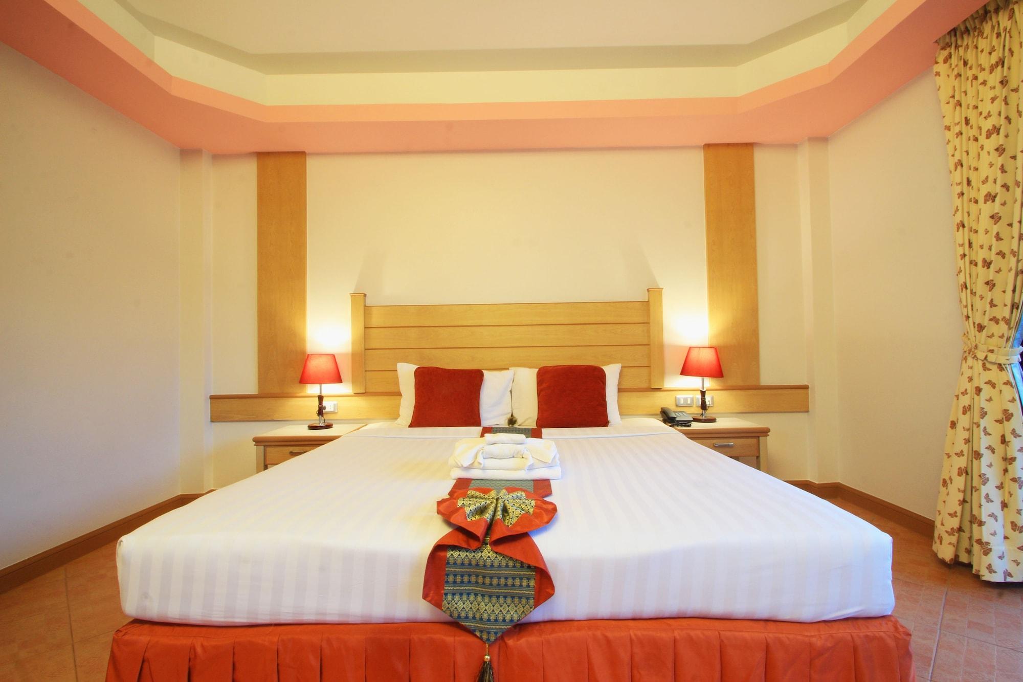 Baan Boa Resort Patong Bagian luar foto