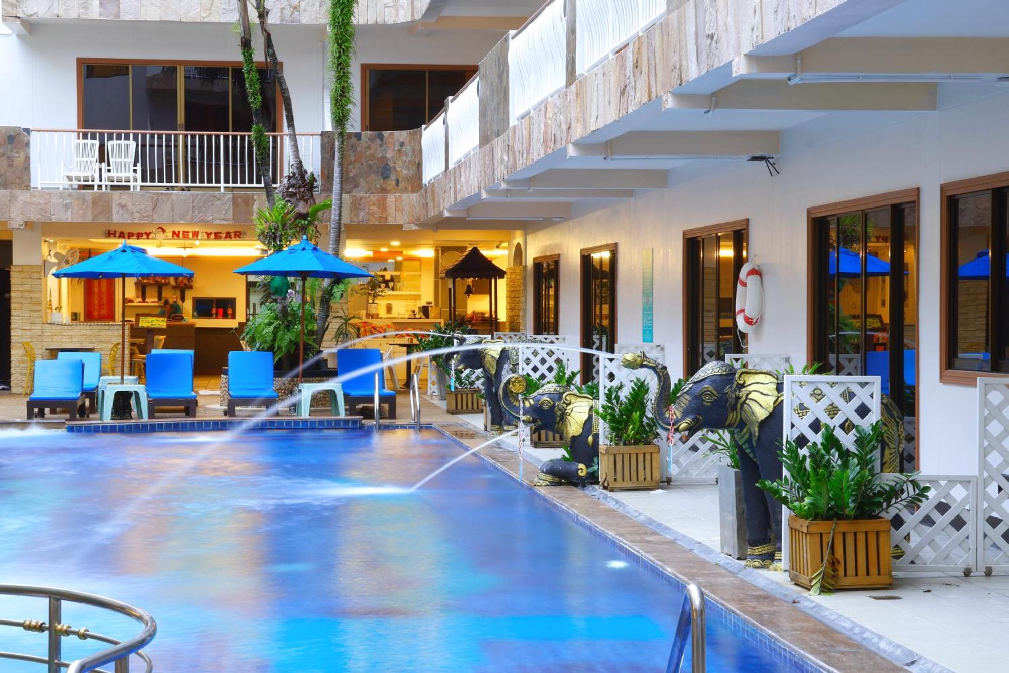 Baan Boa Resort Patong Bagian luar foto